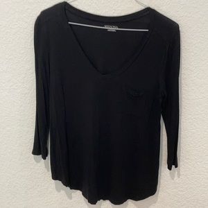 Merona 3/4” black slouchy tee. Like new, sz md